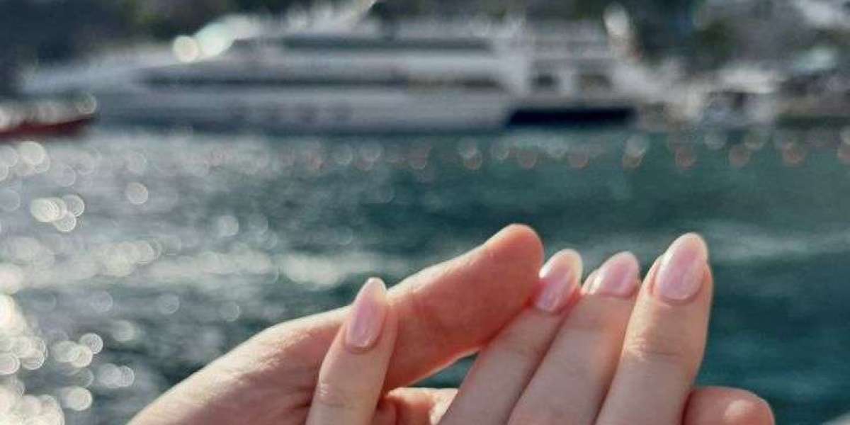 Why Oval Engagement Rings Never Go Out of Style with 3 Carat Diamonds Ring